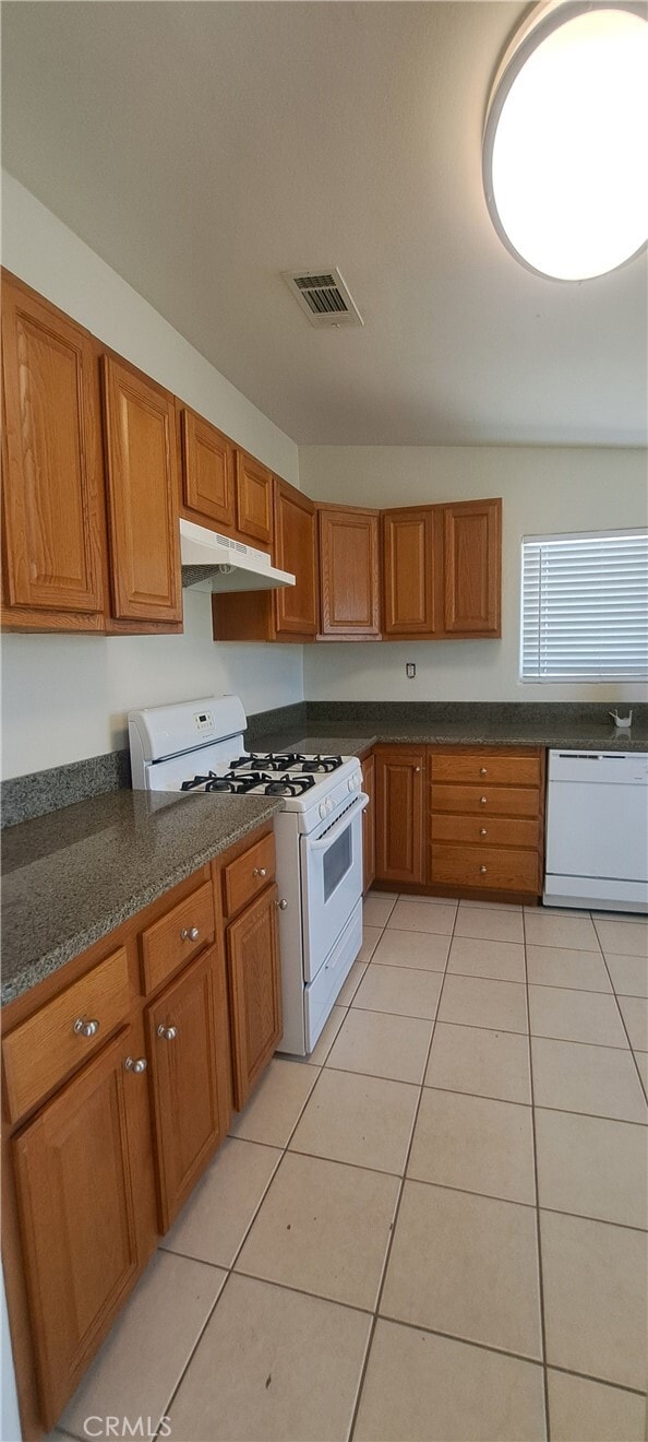 Building Photo - 74994 Serrano Dr