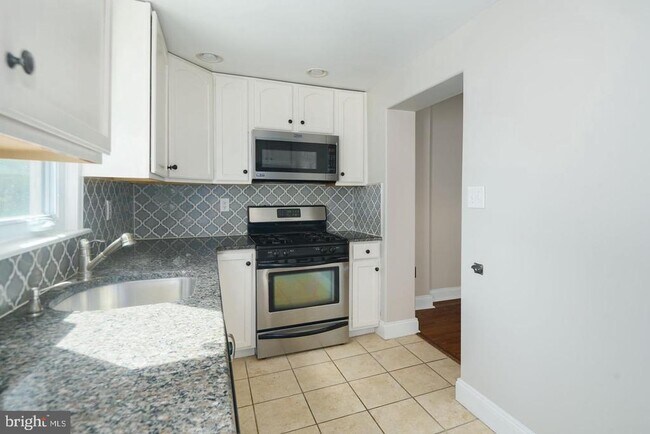 Building Photo - 4317 Pechin St