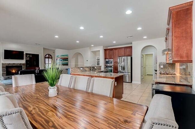 Building Photo - Stunning Aviano in Desert Ridge