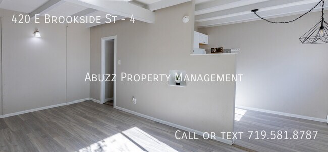 Building Photo - Brookside