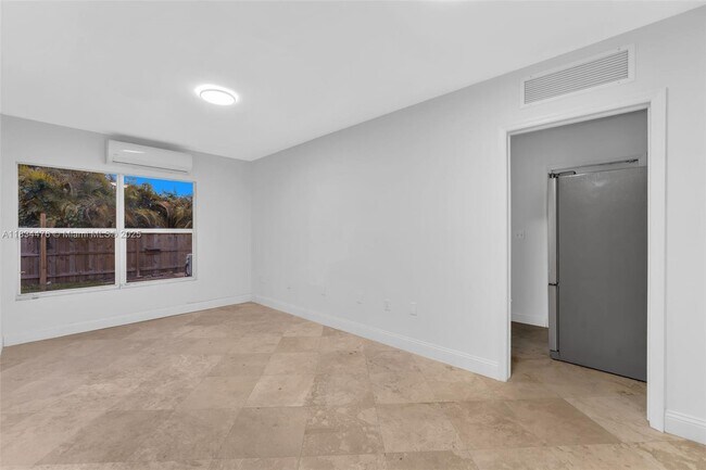 Building Photo - 7920 NW 171st St