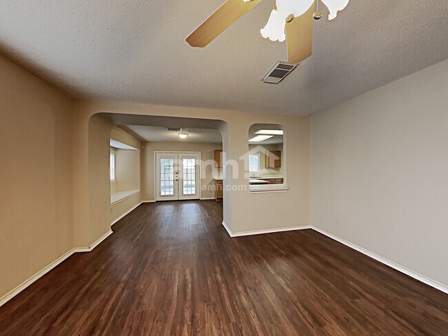 Building Photo - 8335 Tavern Pt