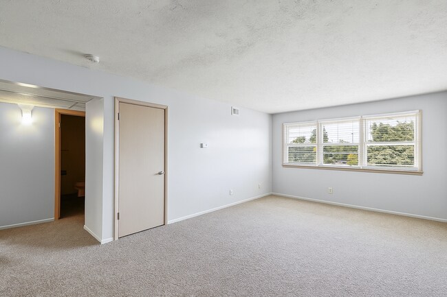 Building Photo - 9 Willedrob Road