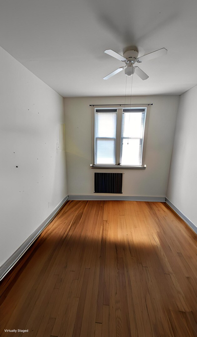 Building Photo - 5453 S Everett Ave