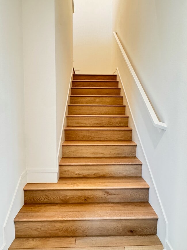 Building Photo - 303 Capistrano Dr