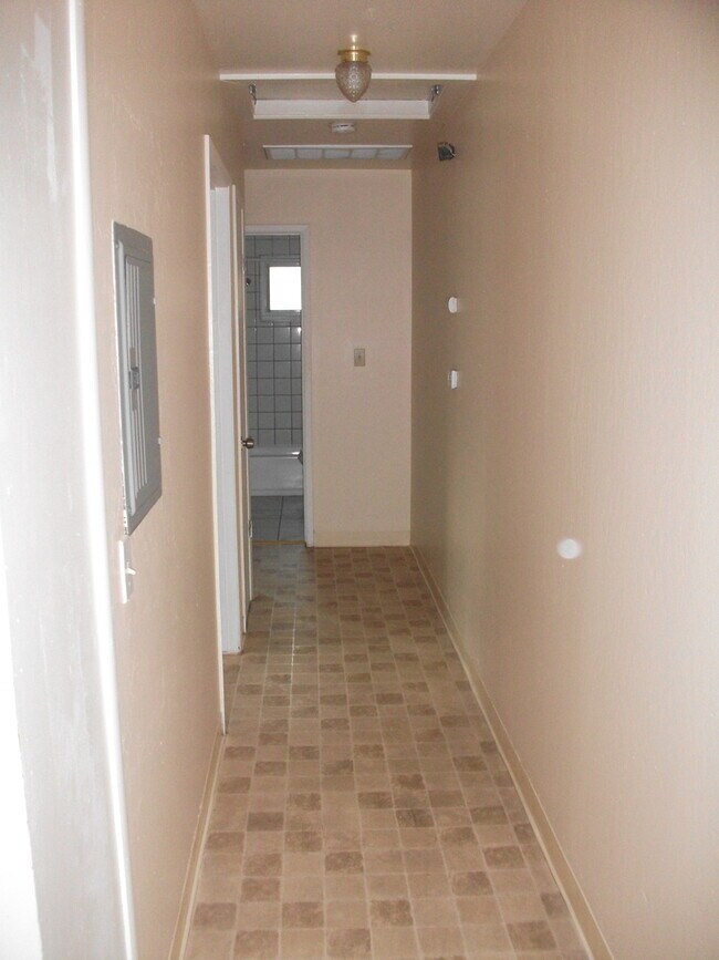 Building Photo - 125 Duane St