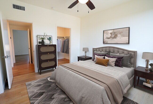 Building Photo - 3282 N Canary Way