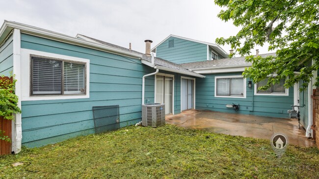 Building Photo - Charming Updated Gem Near Quail Springs!