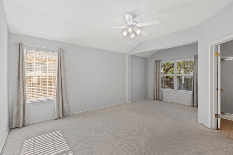 Building Photo - 1609 Abbey Ln
