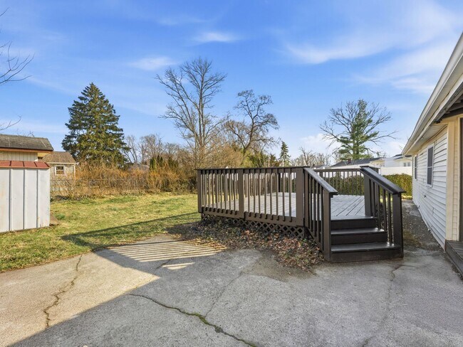 Building Photo - Charming Renovated 4-Bedroom Rental with Spacious Backyard & Bonus Basement Space in Somerdale