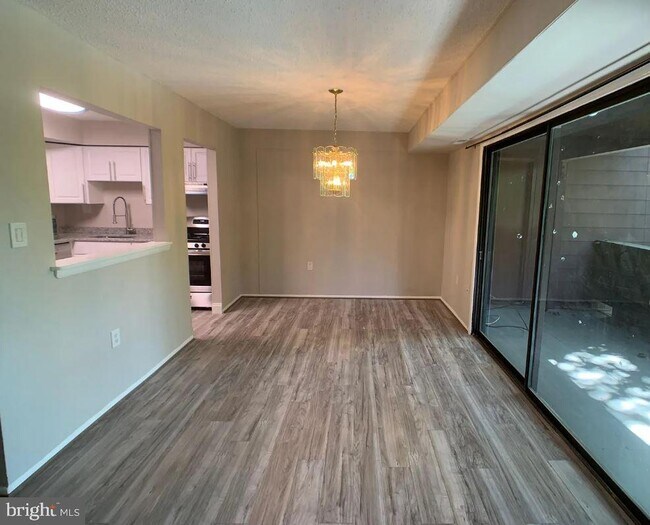 Building Photo - 1811 Snow Meadow Ln