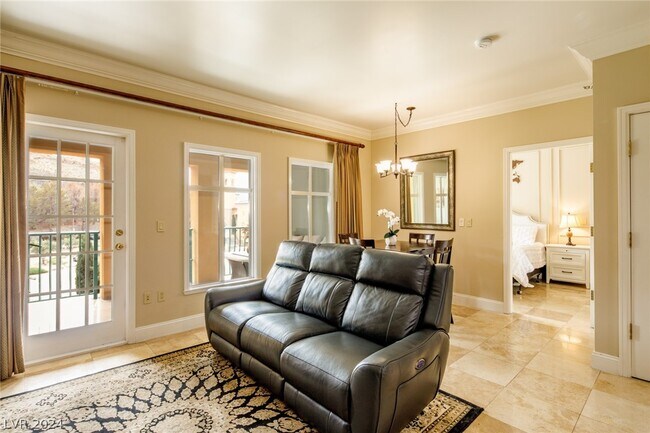 Building Photo - 30 Strada Di Villaggio