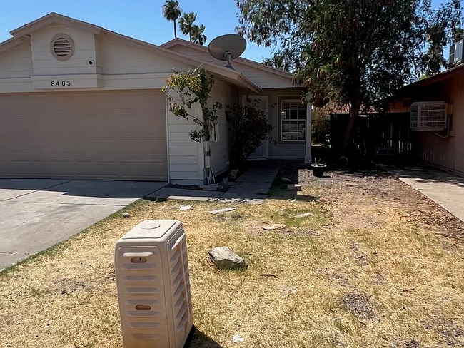 Building Photo - 8405 W Sells Dr