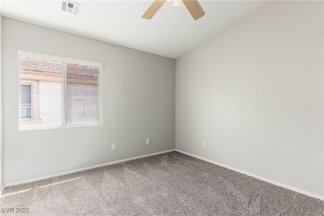 Building Photo - 6409 Stone Dry Ave
