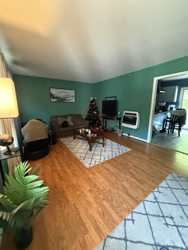 Building Photo - 7010 Sorrell Ln