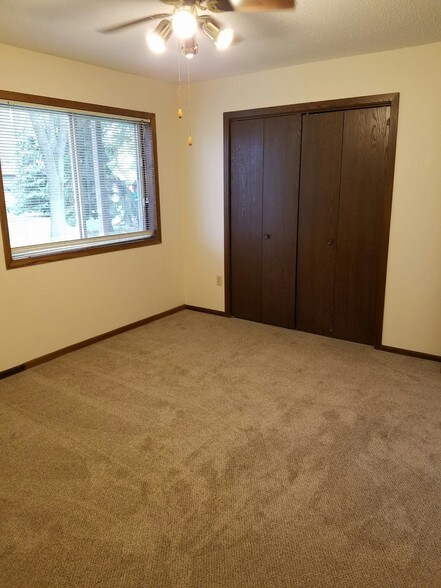 bedroom - 1647 Pleasant View Dr