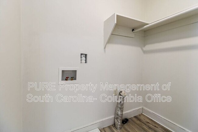 Building Photo - 2308 Manse St