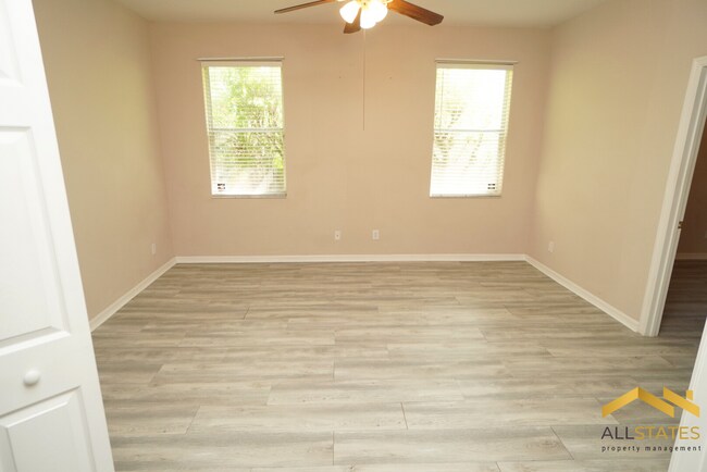 Building Photo - 13504 Eyas Rd