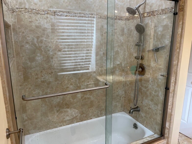 Building Photo - 1684 West Blvd