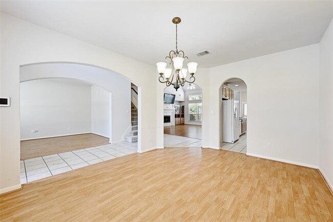 Building Photo - 1230 Heppner Dr