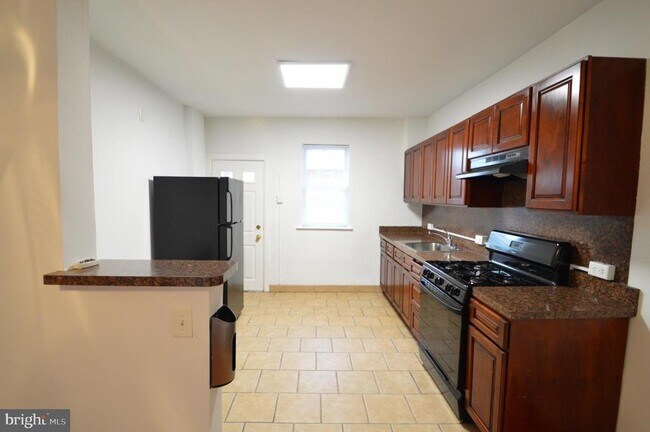 Building Photo - 2509 S Alder St