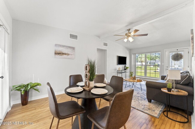 Building Photo - 1146 Carthage Dr