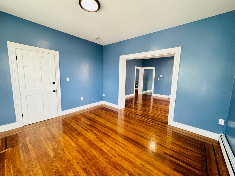 Building Photo - 61 Cypress St