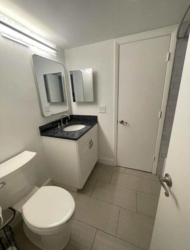 Building Photo - 205 Foxtail Dr