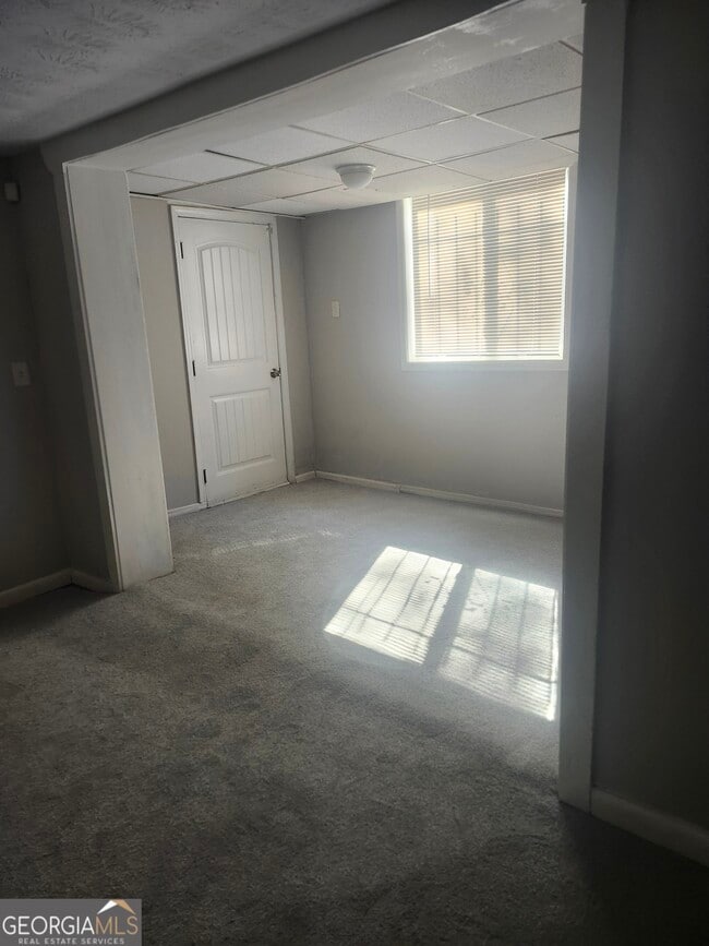 Building Photo - 2828 Engle Rd NW