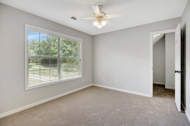 Building Photo - 75 Rock Mill Ct