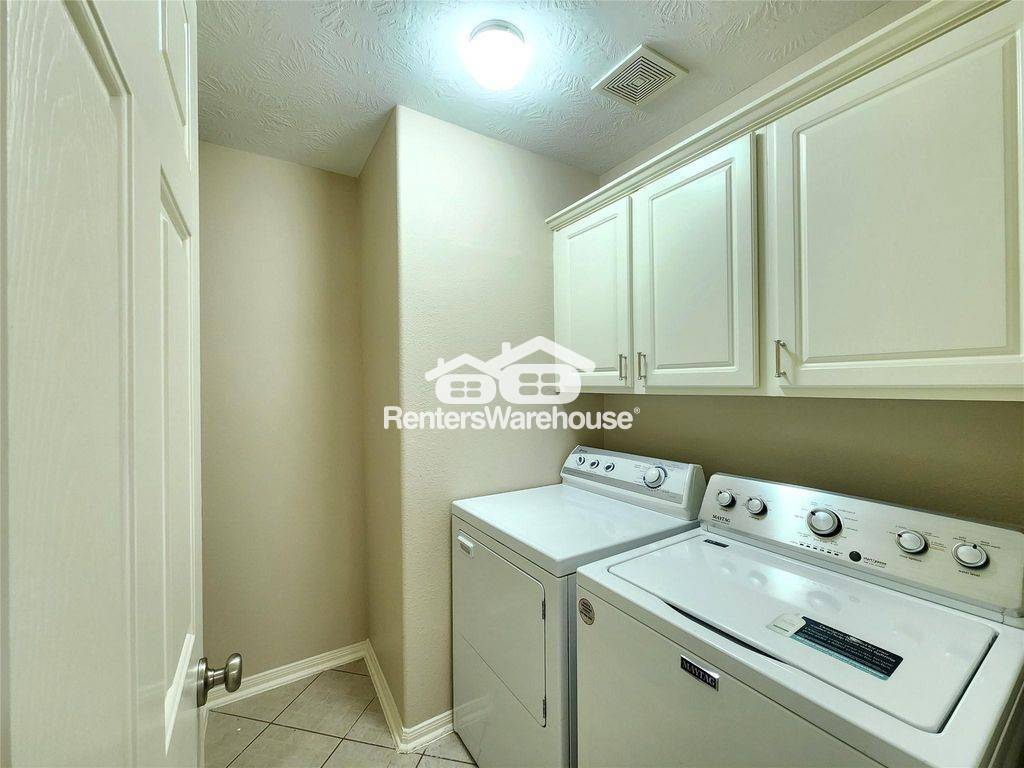 Building Photo - 1408 S Friendswood Dr