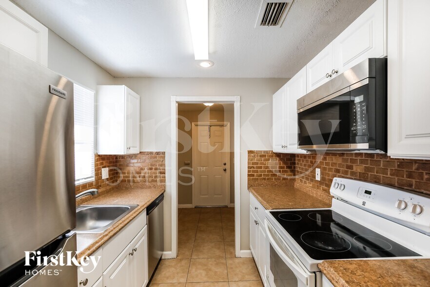 Building Photo - 1247 NW 55th Ave