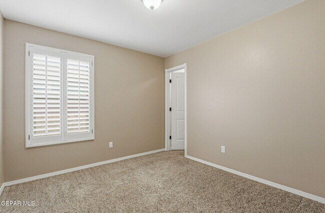 Building Photo - 14809 Tierra Crystal Ave