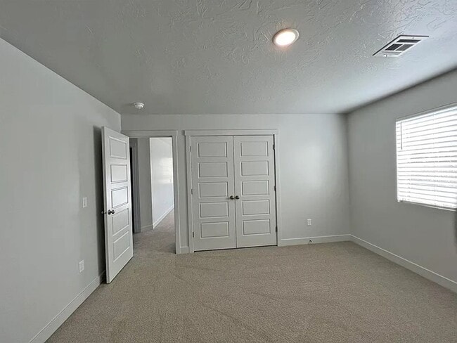 Building Photo - 4104 Phobos Ln