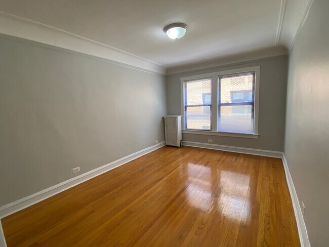 Building Photo - 6514 N Glenwood Ave