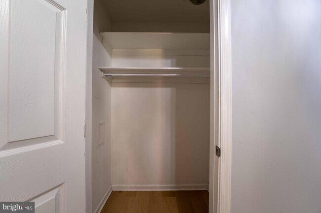 Building Photo - 18246 Fox Chase Cir