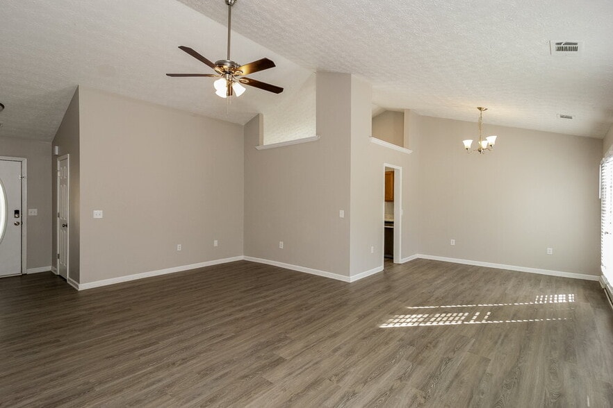 Building Photo - 309 Johnny Ln