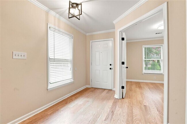 Building Photo - 5527 Bridge Pointe Dr