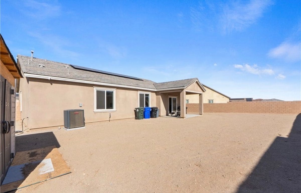 Building Photo - 12383 Ranchito Wy