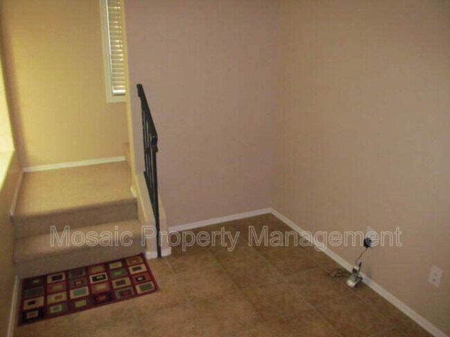 Building Photo - 5724 S 21st Terrace