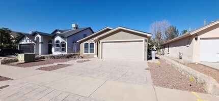 Building Photo - Adorable 3 bedroom, 2 bath apartment in East El Paso!