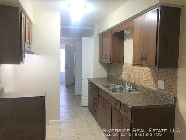 Building Photo - Coming Soon! 1 Bedroom Duplex Apartment fo...