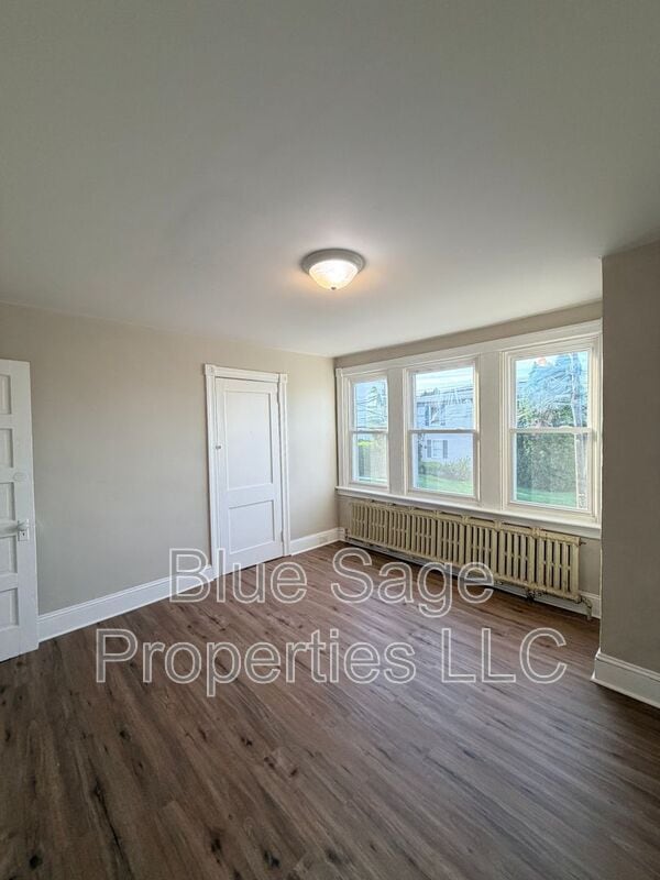 Building Photo - 413 E Baltimore Ave
