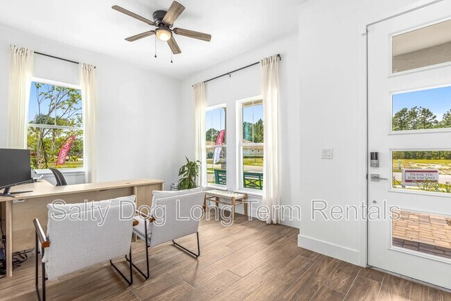 Building Photo - 1250 Champions Dr