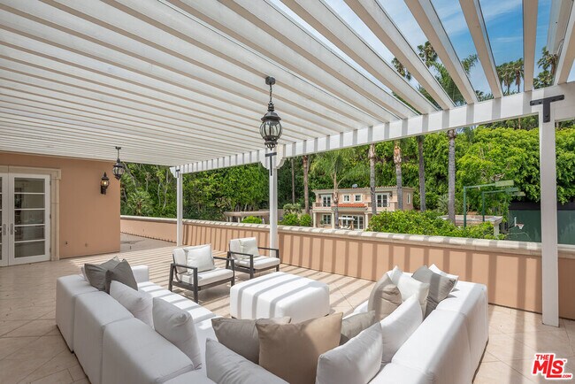 Building Photo - 407 Robert Ln