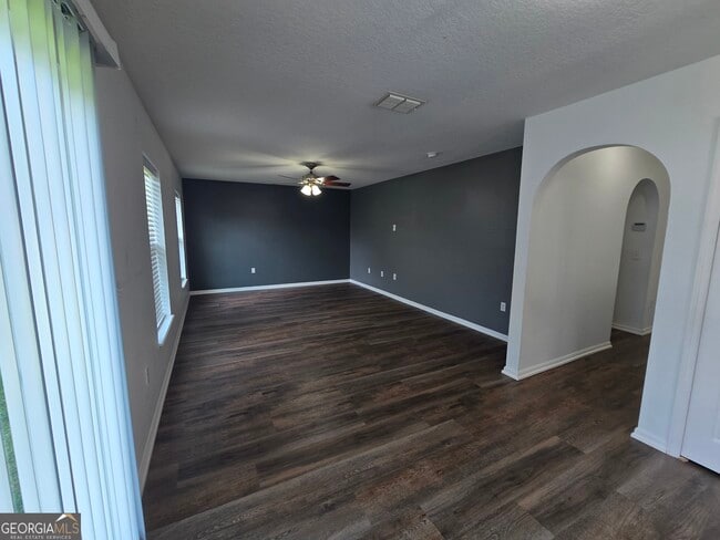 Building Photo - 110 Pine Bluff Blvd W