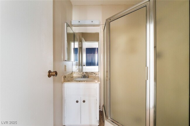 Building Photo - 237 Greenbriar Townhouse Way