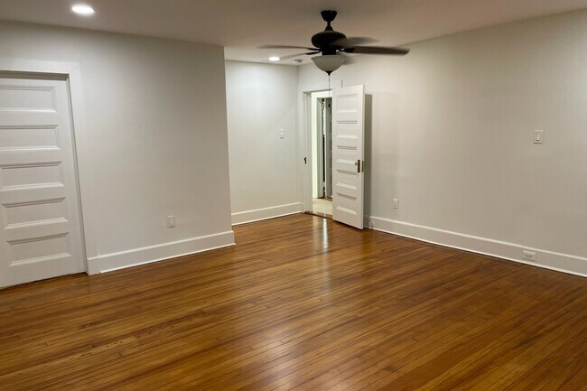 Building Photo - 12 Pine Hill Rd