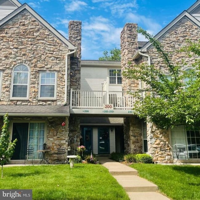 Building Photo - 206 Remington Ct