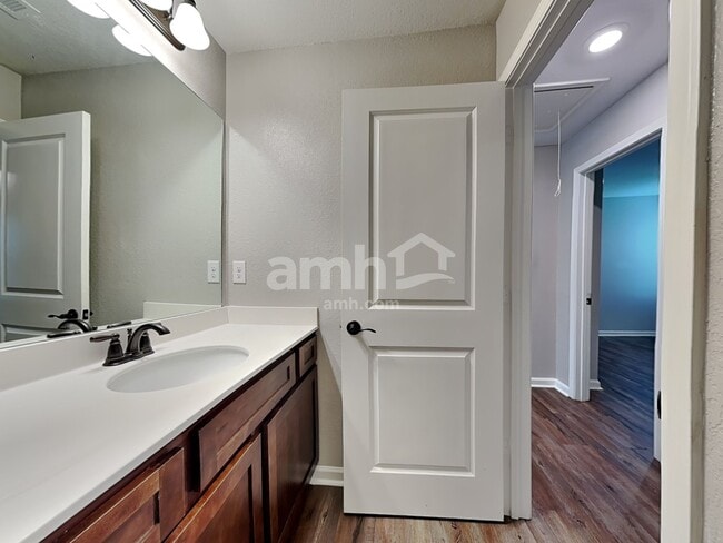 Building Photo - 116 Al Jennah Blvd